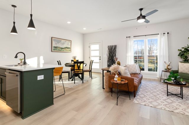 69 Holland Park West, Clarksville, TN 37043