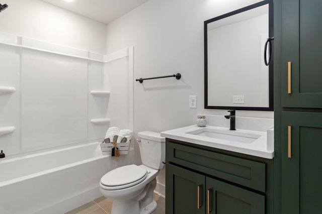 69 Holland Park West, Clarksville, TN 37043