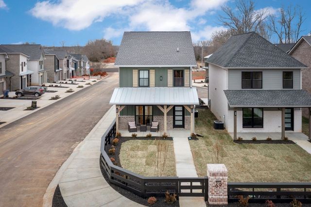 69 Holland Park West, Clarksville, TN 37043