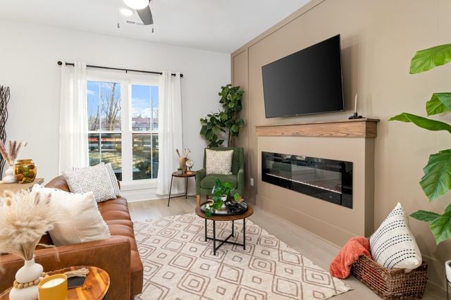 69 Holland Park West, Clarksville, TN 37043