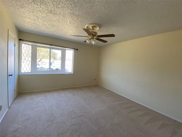 8470 Leawood Boulevard, Houston, TX 77072
