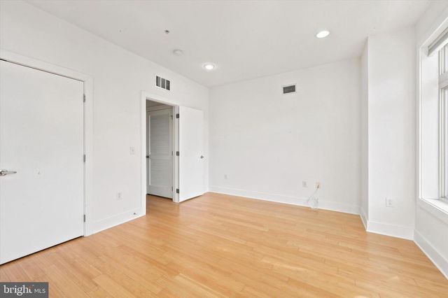 2544 SALMON ST, Philadelphia, PA 19125