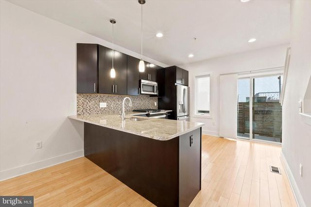 2544 SALMON ST, Philadelphia, PA 19125