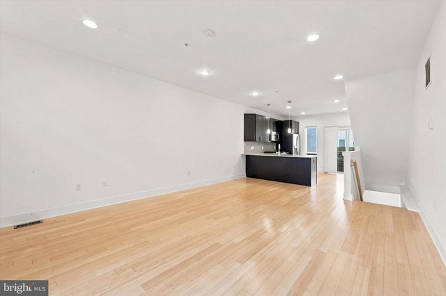 2544 SALMON ST, Philadelphia, PA 19125