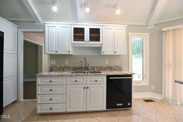 700 Fernwood Drive, Clayton, NC 27520