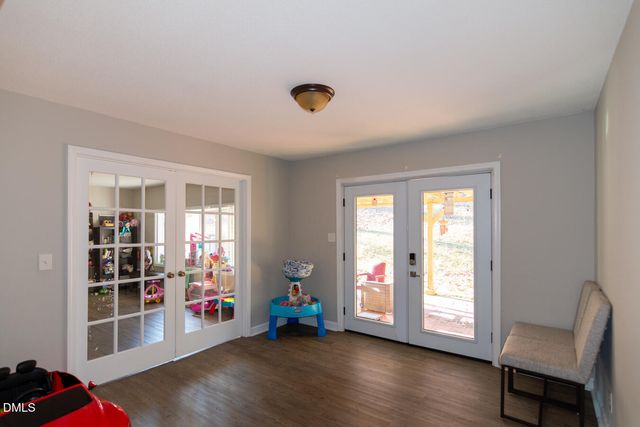 700 Fernwood Drive, Clayton, NC 27520