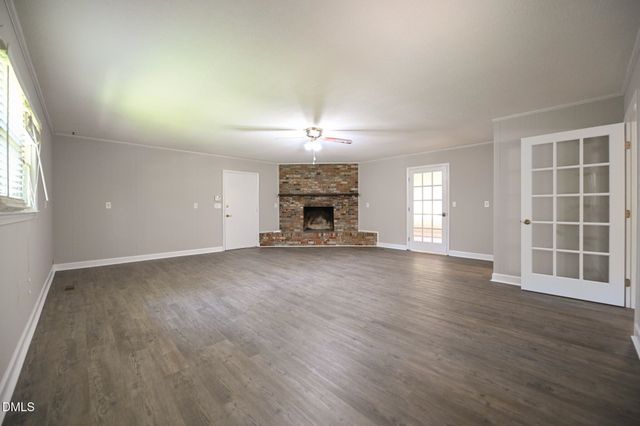 700 Fernwood Drive, Clayton, NC 27520