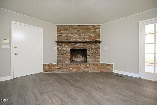 700 Fernwood Drive, Clayton, NC 27520