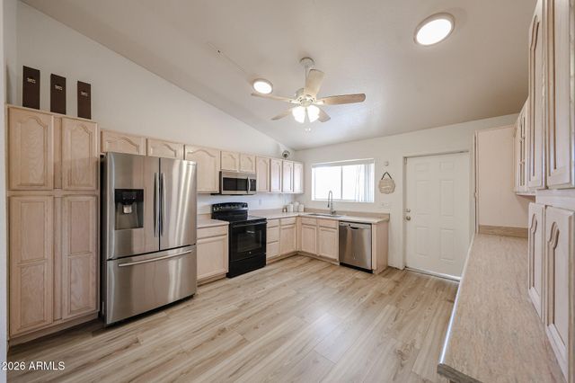 7421 W EVA Street, Peoria, AZ 85345