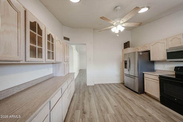 7421 W EVA Street, Peoria, AZ 85345