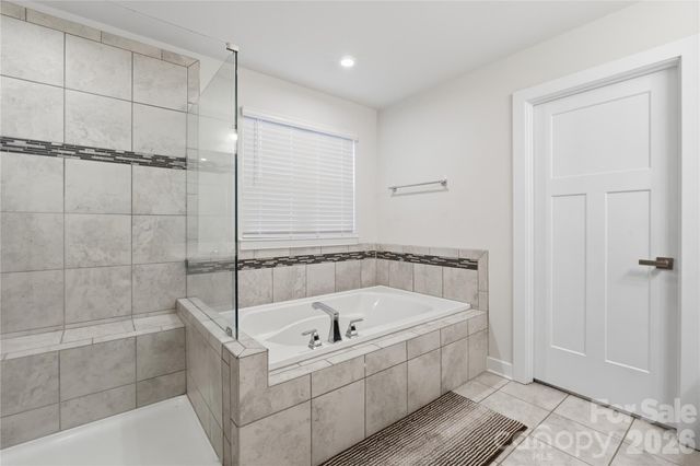 10158 Paper Birch Drive, Charlotte, NC 28215