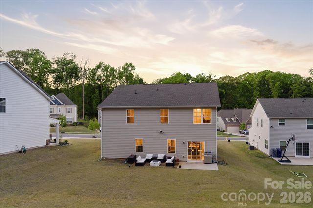 10158 Paper Birch Drive, Charlotte, NC 28215