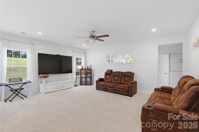 10158 Paper Birch Drive, Charlotte, NC 28215