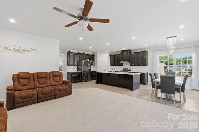 10158 Paper Birch Drive, Charlotte, NC 28215