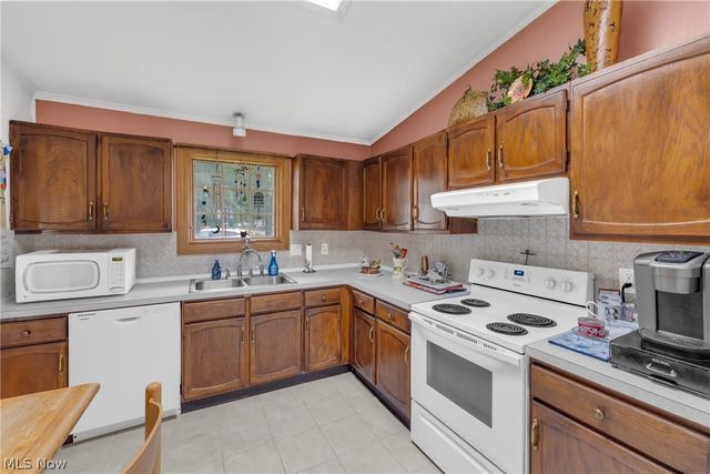 32556 Electric Boulevard, Avon Lake, OH 44012