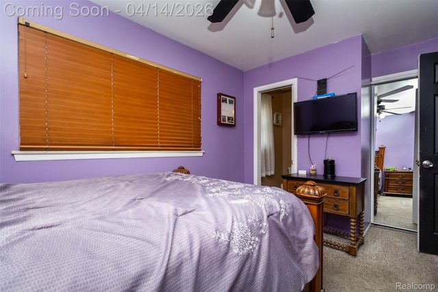 30087 Lyndon Street, Livonia, MI 48154