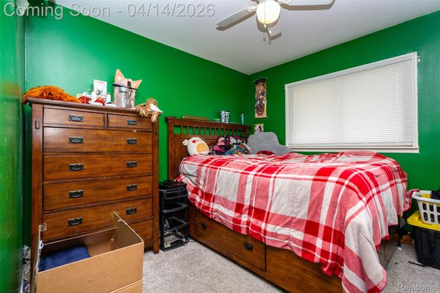 30087 Lyndon Street, Livonia, MI 48154