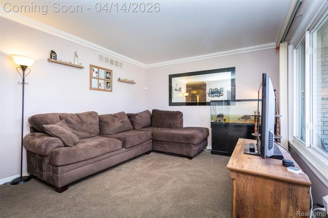 30087 Lyndon Street, Livonia, MI 48154