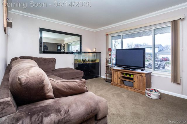 30087 Lyndon Street, Livonia, MI 48154