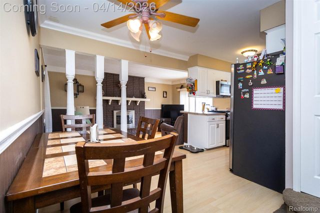 30087 Lyndon Street, Livonia, MI 48154