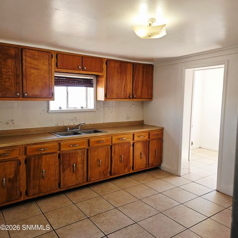 446 North Street, Lordsburg, NM 88045