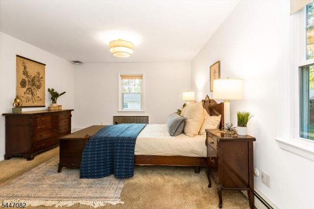 157 Laurel Ave, Livingston Twp., NJ 07039