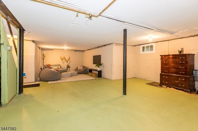 157 Laurel Ave, Livingston Twp., NJ 07039