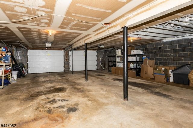 157 Laurel Ave, Livingston Twp., NJ 07039