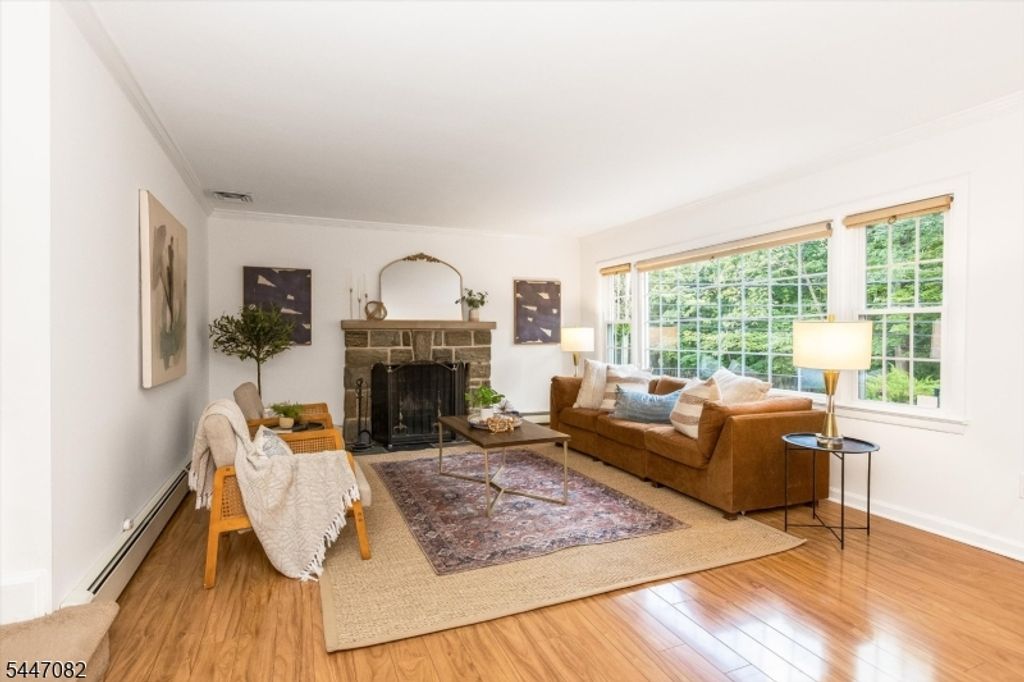 157 Laurel Ave, Livingston Twp., NJ 07039 — photo 5