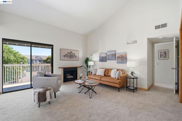 3395 Pinewood Ter 304, Fremont, CA 94536