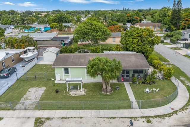 30702 SW 155th Avenue, Homestead, FL 33033