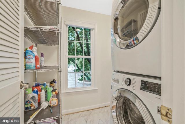 14 S MANCHESTER ST, Arlington, VA 22204