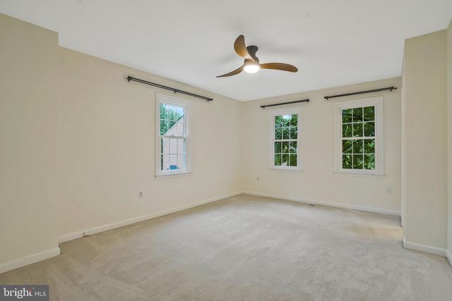 14 S MANCHESTER ST, Arlington, VA 22204