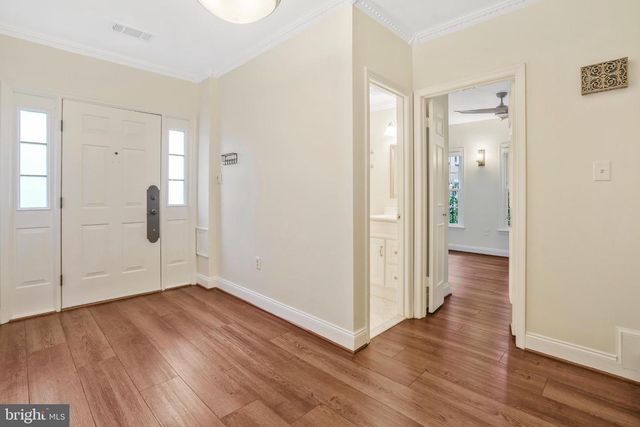 14 S MANCHESTER ST, Arlington, VA 22204