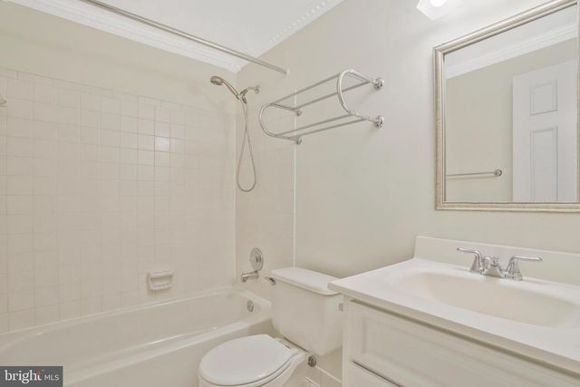 14 S MANCHESTER ST, Arlington, VA 22204