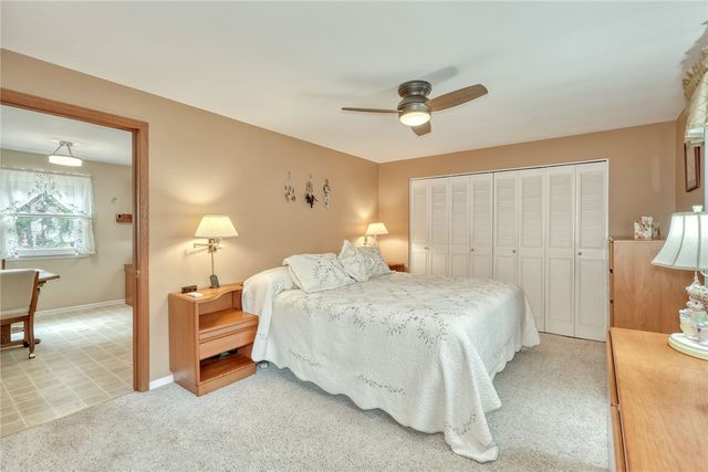 513 Glenview Court, Webster, NY 14580