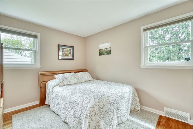 513 Glenview Court, Webster, NY 14580