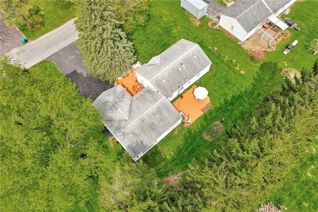 513 Glenview Court, Webster, NY 14580