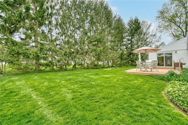 513 Glenview Court, Webster, NY 14580