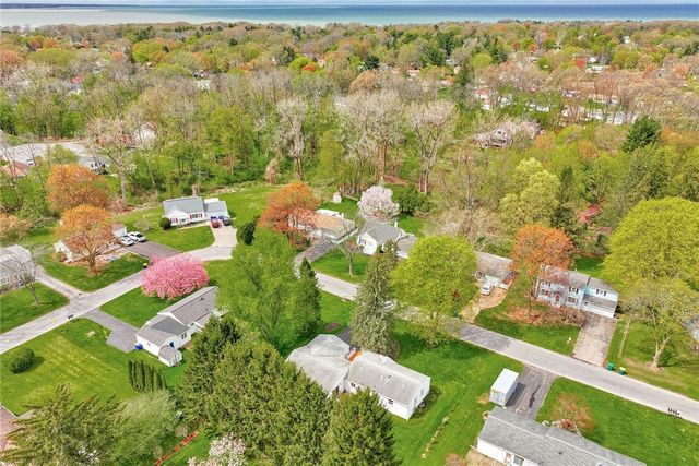 513 Glenview Court, Webster, NY 14580
