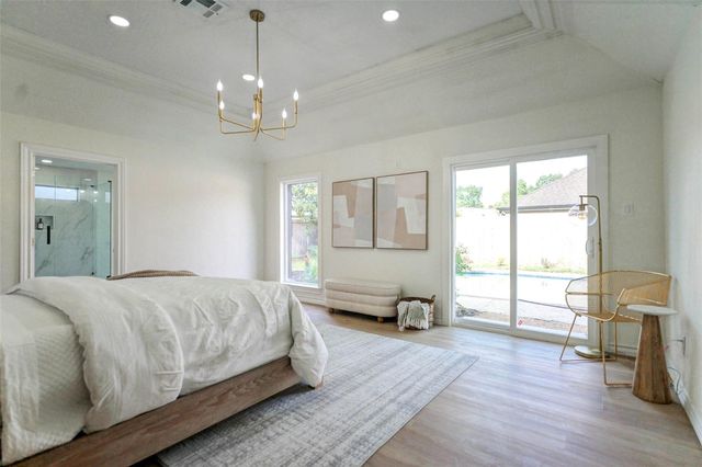 11618 Lakeside Place Drive, Houston, TX 77077