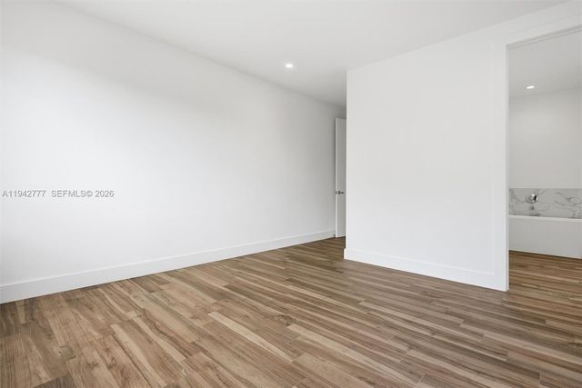 2852 SW 32nd Ct 2852, Miami, FL 33133