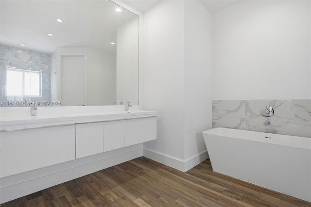 2852 SW 32nd Ct 2852, Miami, FL 33133