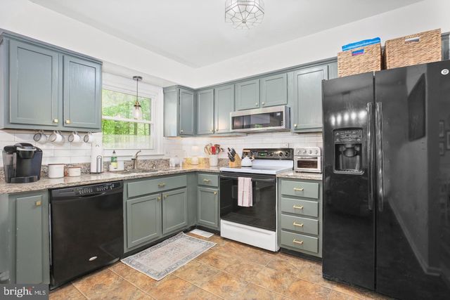 704 CANDLE RIDGE CT, Fredericksburg, VA 22407