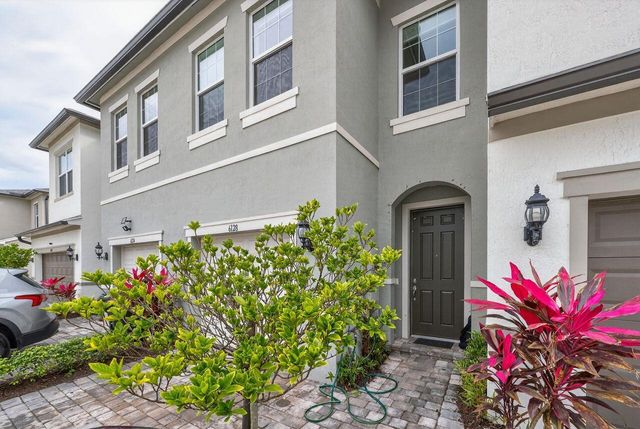 6128 Rancho Lane, Greenacres, FL 33415