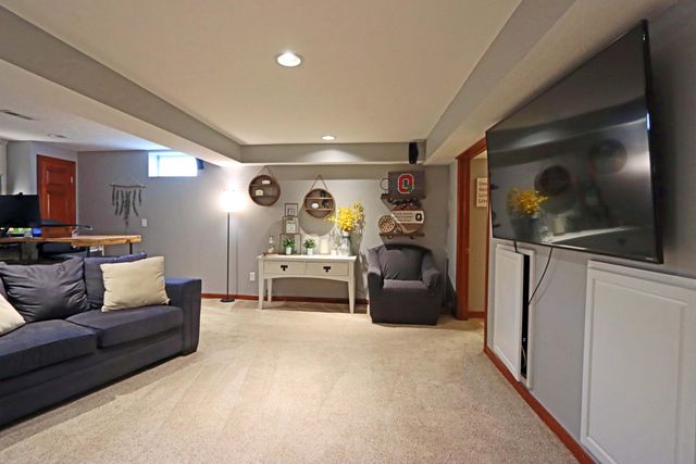 3423 Ledge Lane, Columbus, OH 43221