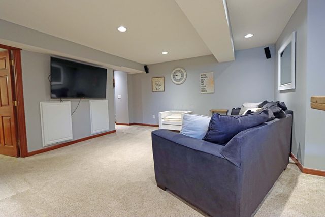 3423 Ledge Lane, Columbus, OH 43221