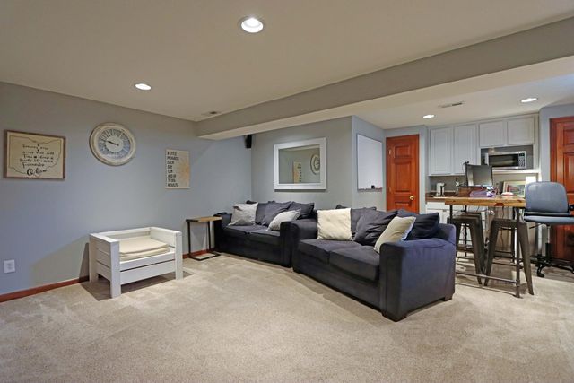 3423 Ledge Lane, Columbus, OH 43221