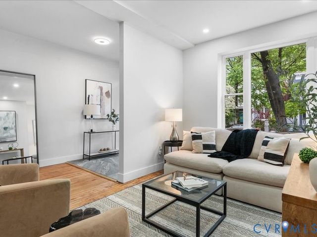 2905 W Grace St, Richmond, VA 23221