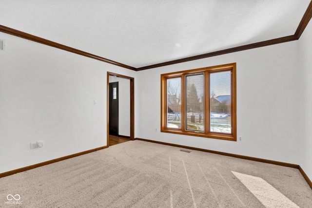 2275 Willow Lake Drive, Greenwood, IN 46143